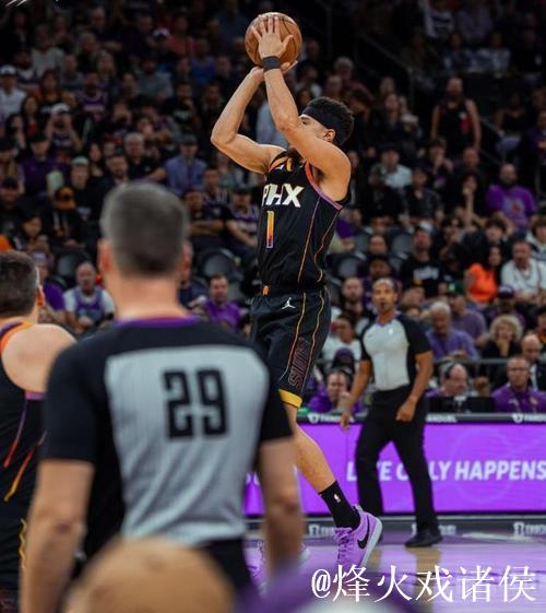 布克31分太阳力克爵士重返榜首 开拓者击败森林狼终结3连败 布克31分太阳力克爵士重返榜首 开拓者击败森林狼终结3连败